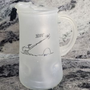 🌵B.C Comic Vintage Retro Frosted Glass Pitcher
